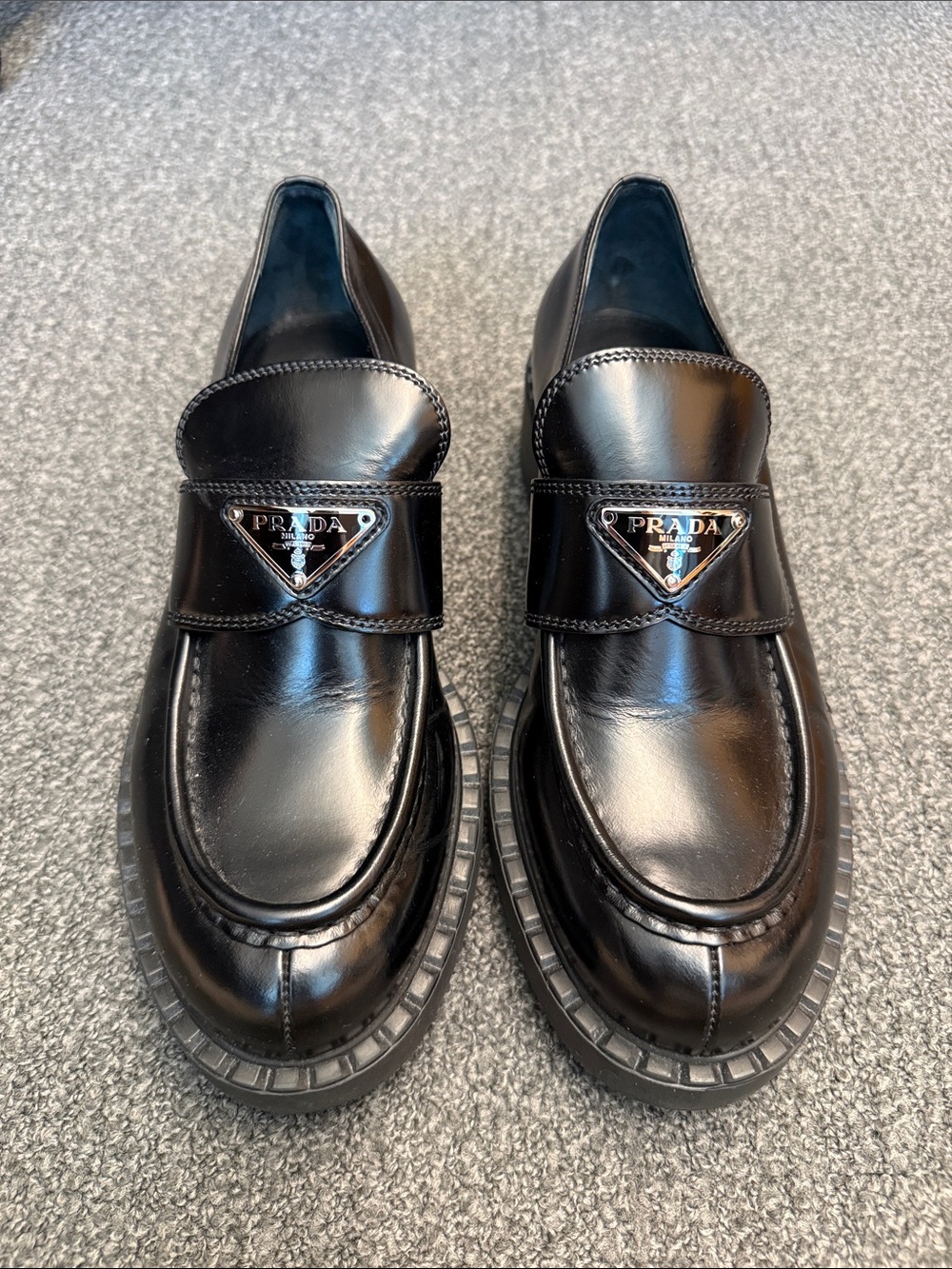 Prada Logo Leather Loafers in Nero - Picture 2 of 14